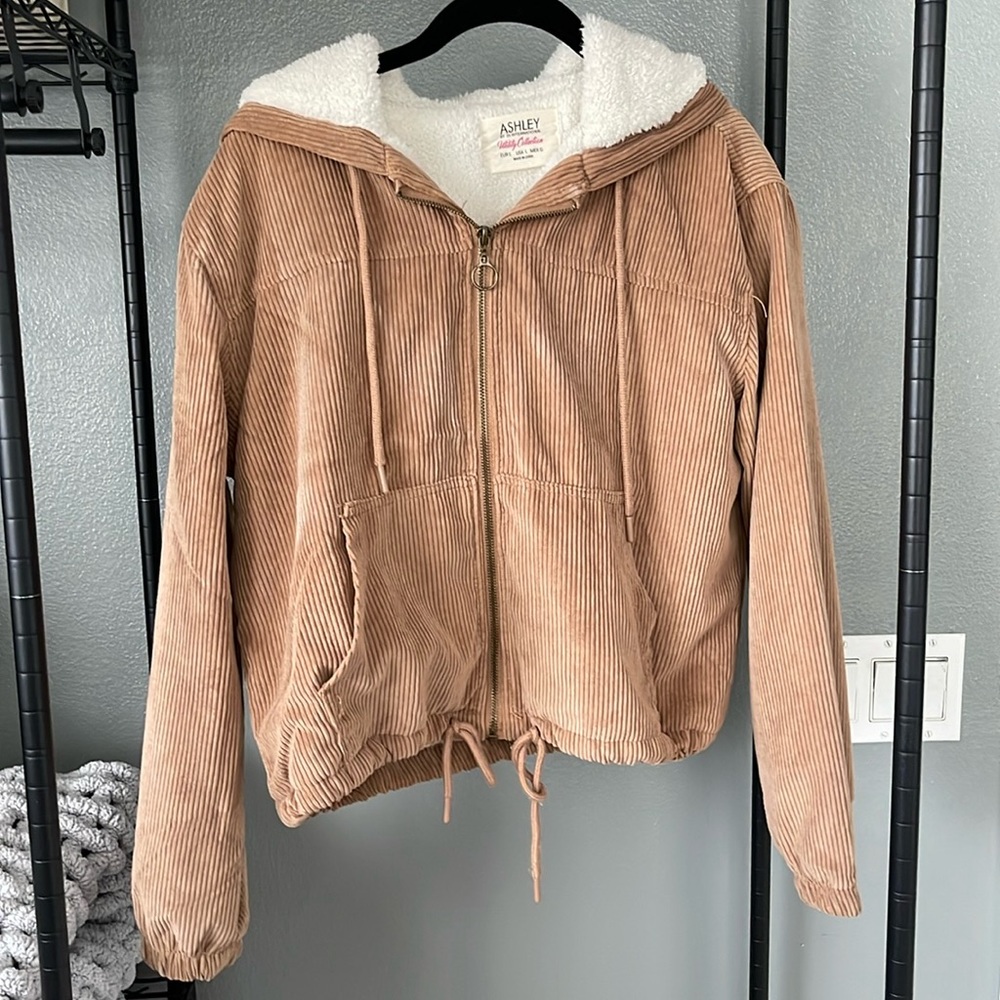 corduroy fuzzy cropped jacket 🧥